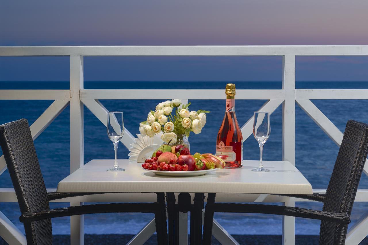 Hotel Cheluskintsev Γκάγκρα Εξωτερικό φωτογραφία