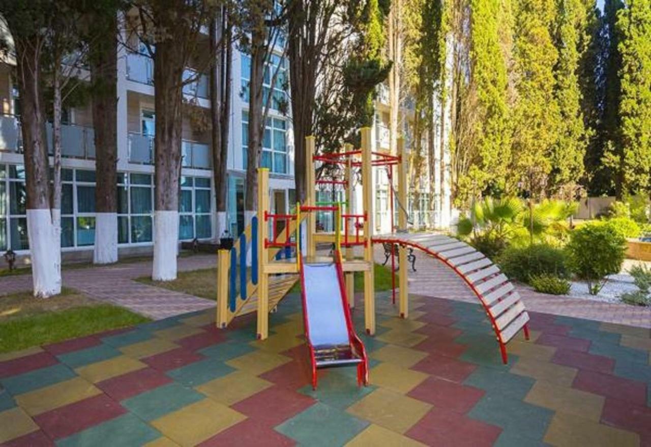 Hotel Cheluskintsev Γκάγκρα Εξωτερικό φωτογραφία