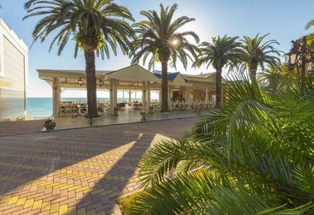 Hotel Cheluskintsev Γκάγκρα Εξωτερικό φωτογραφία